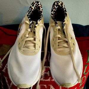 Women’s Nike Revolution, size 10